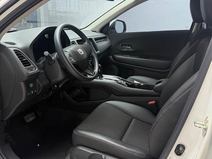 Фото 4 - Honda Vezel