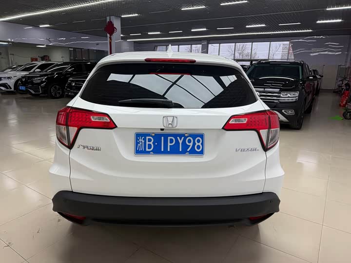 Фото 9 - Honda Vezel