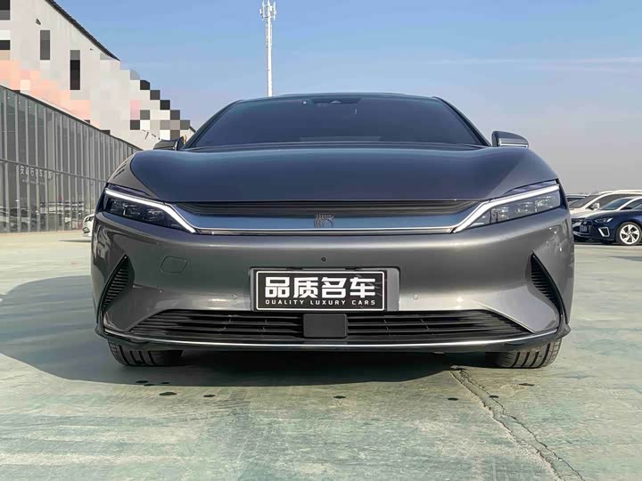 Фото 2 - BYD Han