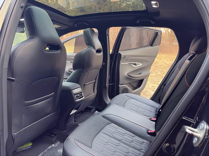 Фото 6 - Changan UNI-T