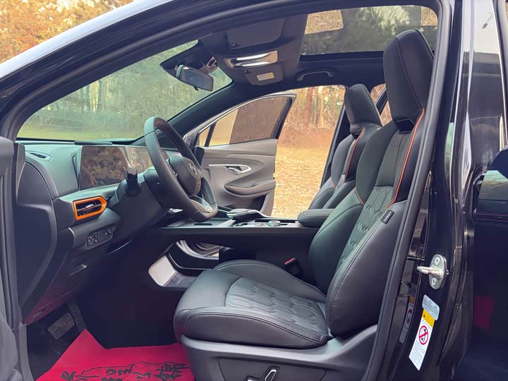 Фото 7 - Changan UNI-T