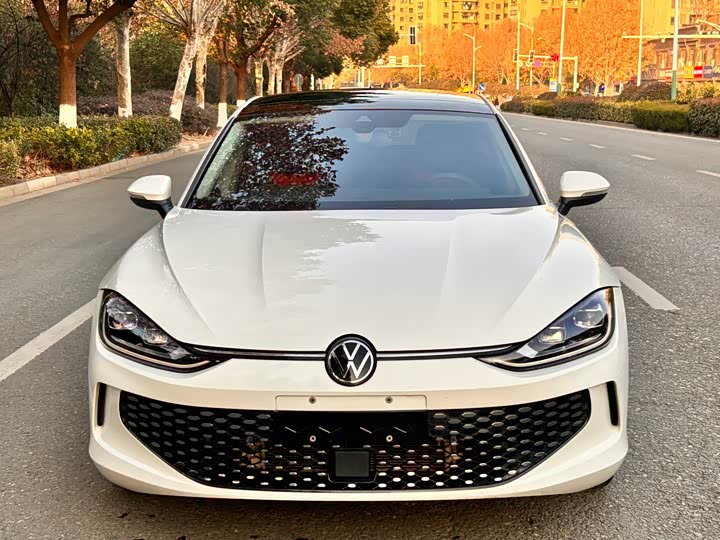 Фото 2 - Volkswagen Lamando L