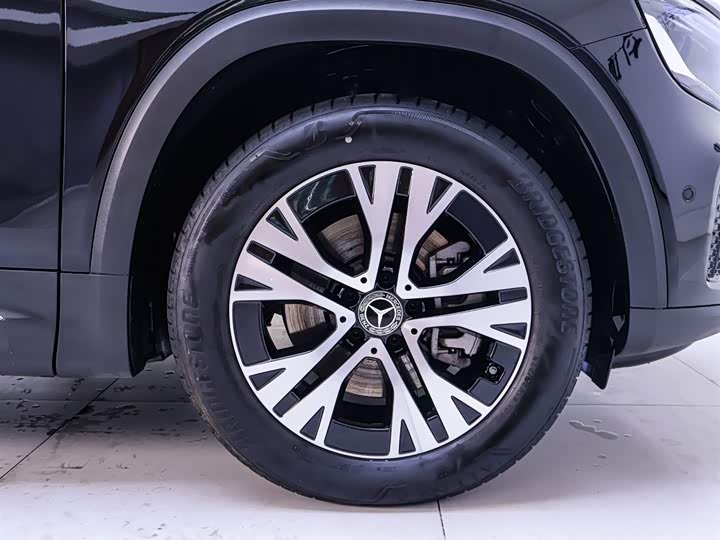 Фото 6 - Mercedes-Benz GLB-Class