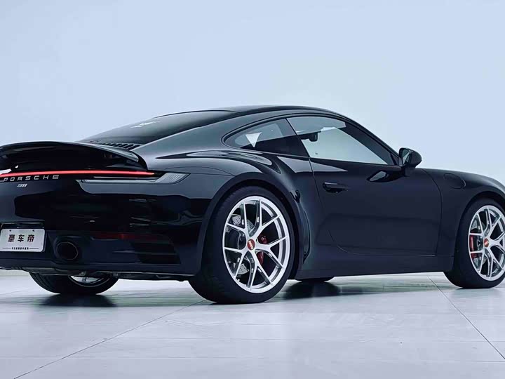 Фото 7 - Porsche 911