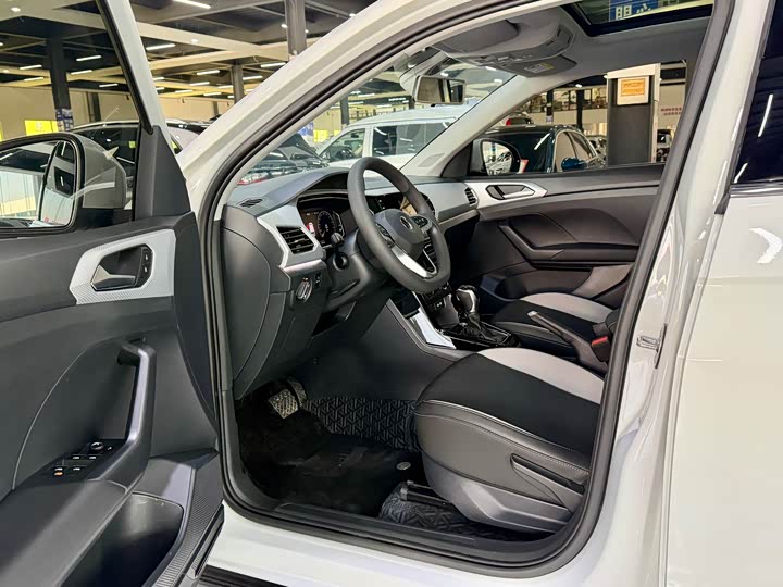 Фото 4 - Volkswagen Tacqua