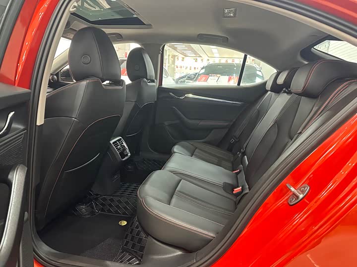 Фото 6 - Skoda Octavia Pro