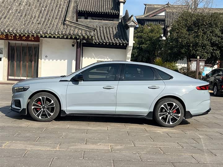 Фото 4 - Geely Preface