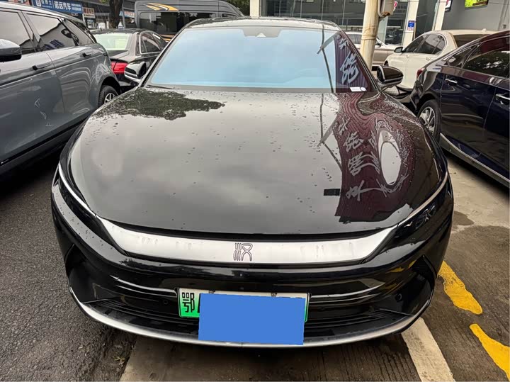 Фото 2 - BYD Han