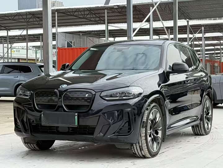Фото 3 - BMW iX3