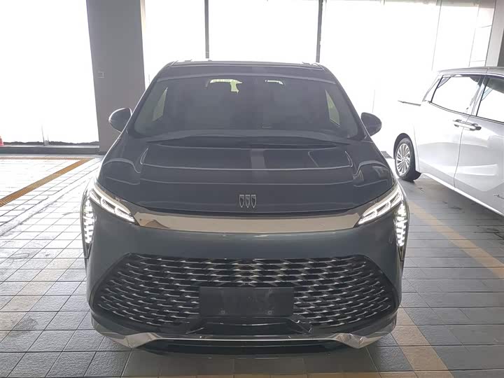 Фото 3 - Buick GL8 Century