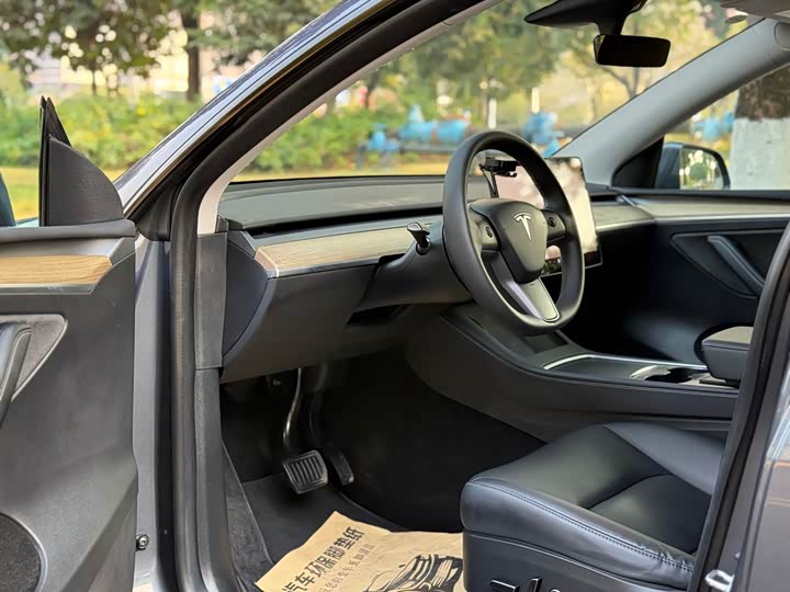 Фото 7 - Tesla Model Y