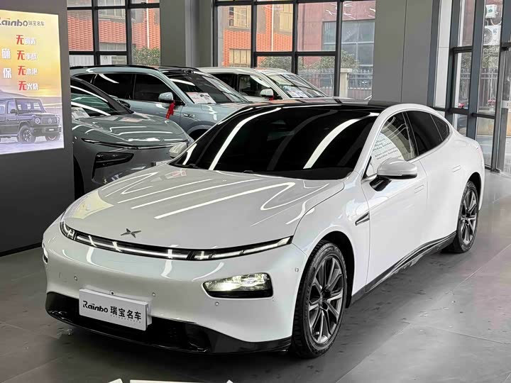 Фото 1 - XPeng P7