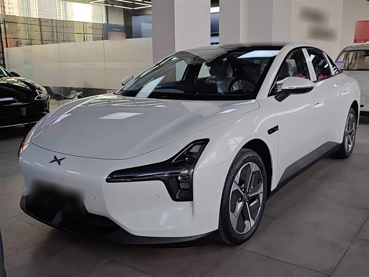 Фото 2 - XPeng Mona M03