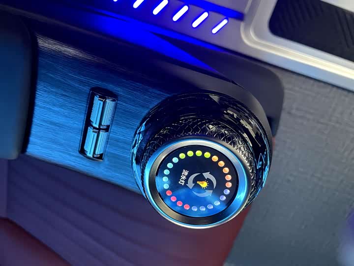 Фото 12 - Toyota Sienna