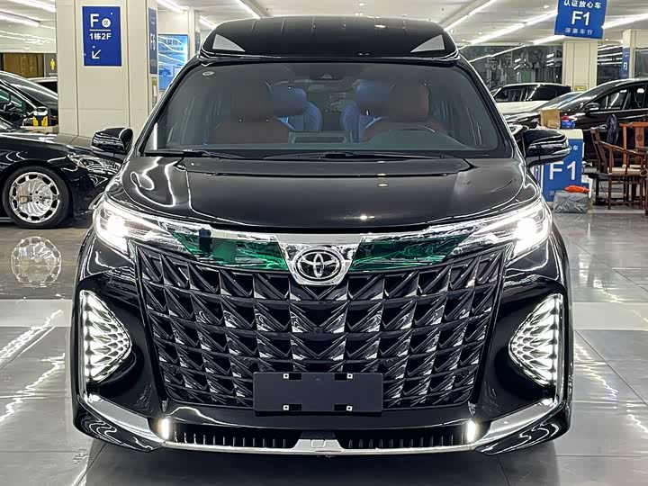 Фото 2 - Toyota Sienna