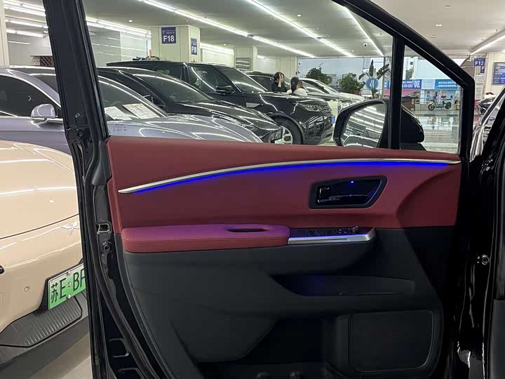 Фото 21 - Toyota Sienna