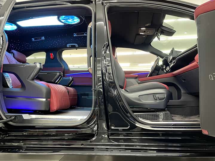 Фото 28 - Toyota Sienna