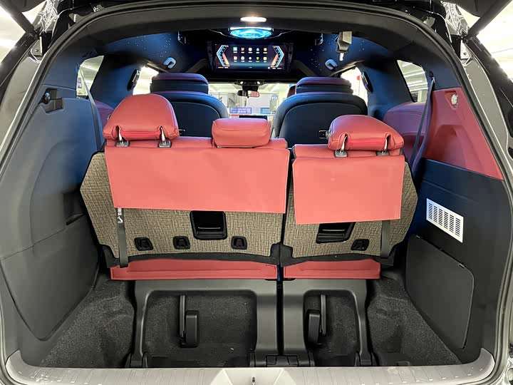 Фото 31 - Toyota Sienna