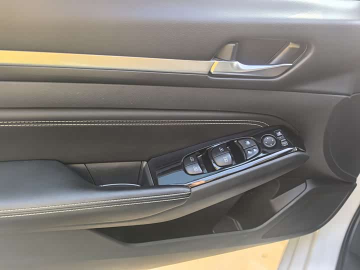 Фото 8 - Nissan Teana