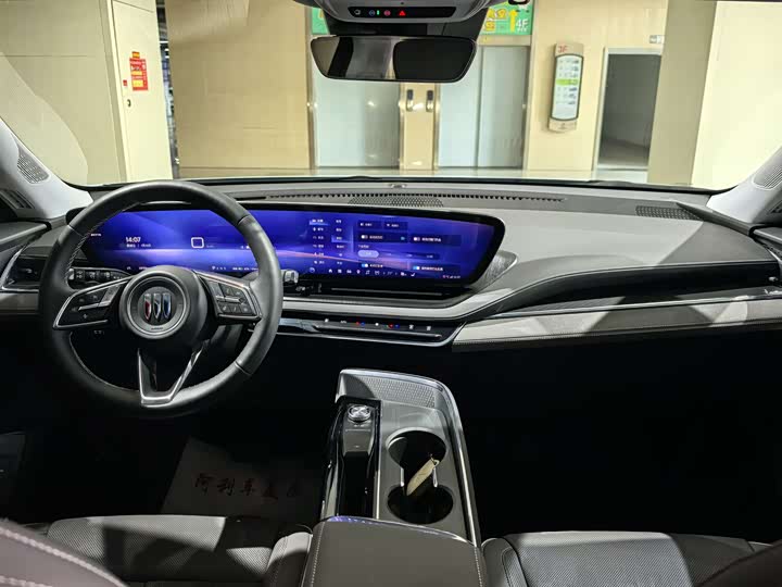 Фото 7 - Buick Electra E5