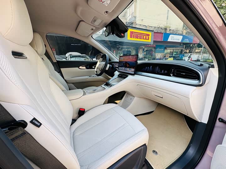 Фото 6 - Geely Galaxy Geome