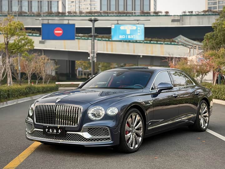 Фото 1 - Bentley Flying Spur