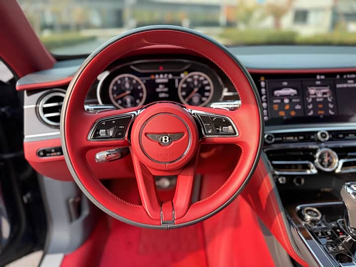 Фото 5 - Bentley Flying Spur