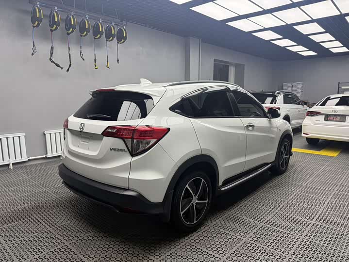 Фото 6 - Honda Vezel