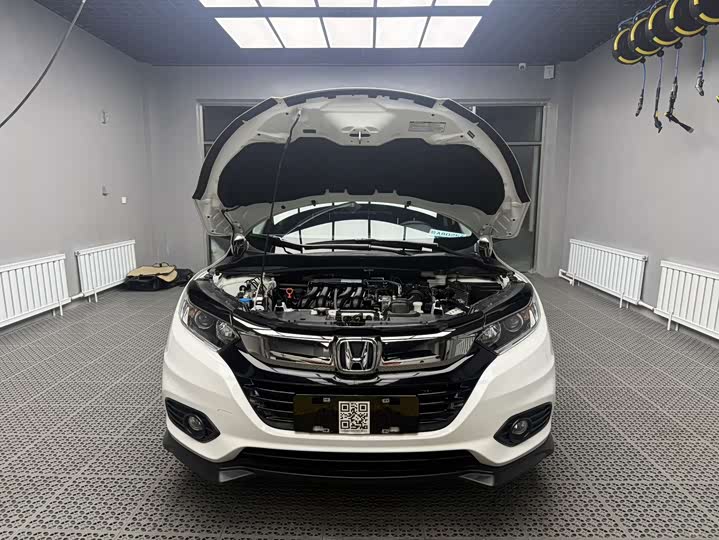 Фото 7 - Honda Vezel