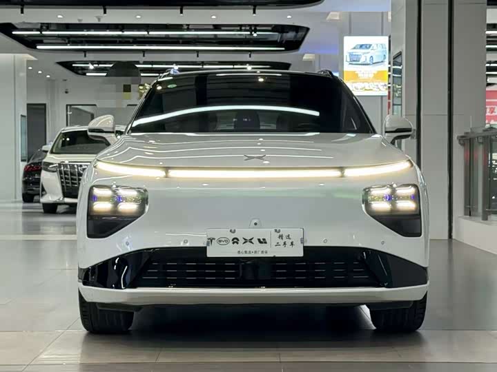 Фото 2 - XPeng G9