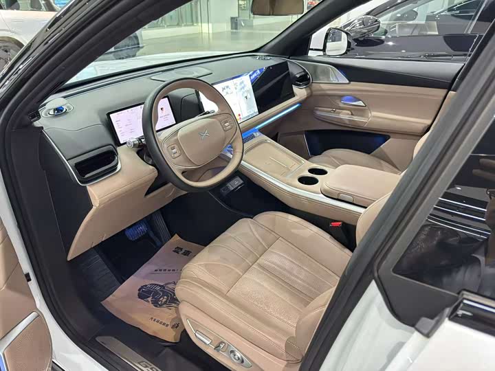 Фото 4 - XPeng G9