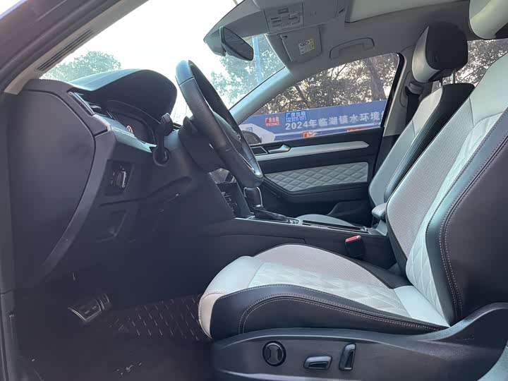 Фото 7 - Volkswagen Magotan