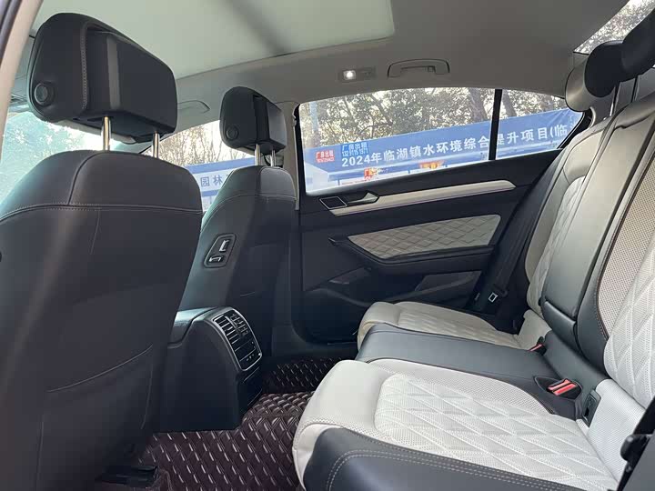 Фото 9 - Volkswagen Magotan