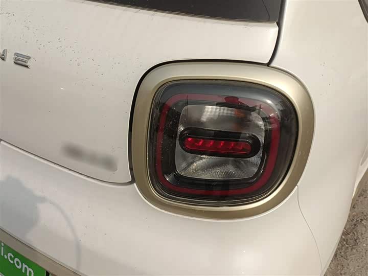 Фото 8 - Bestune Pony