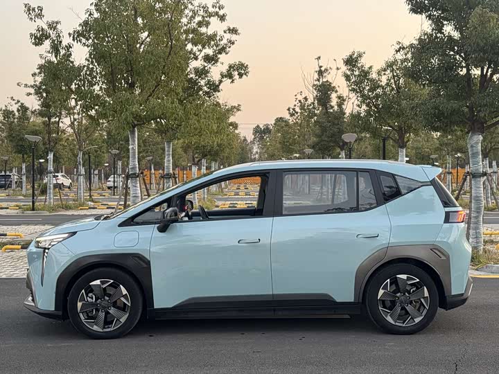 Фото 8 - GAC Aion Y