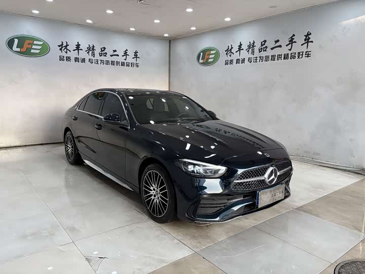 Фото 4 - Mercedes-Benz C-Class