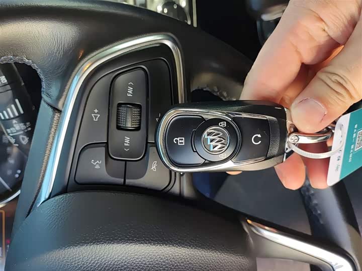 Фото 9 - Buick Encore GX