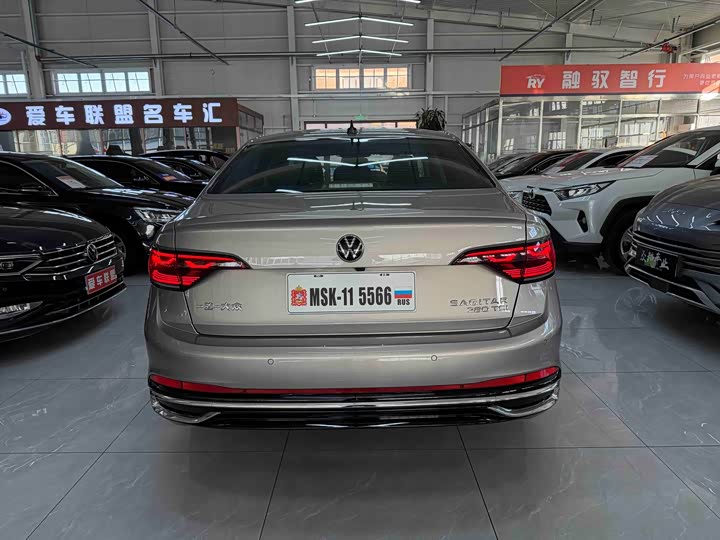 Фото 5 - Volkswagen Sagitar L