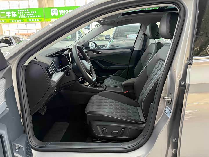 Фото 8 - Volkswagen Sagitar L