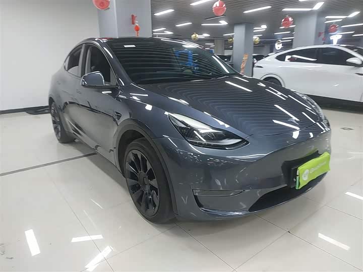 Фото 4 - Tesla Model Y