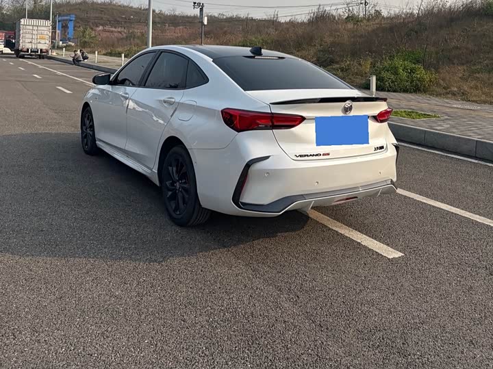 Фото 5 - Buick Verano