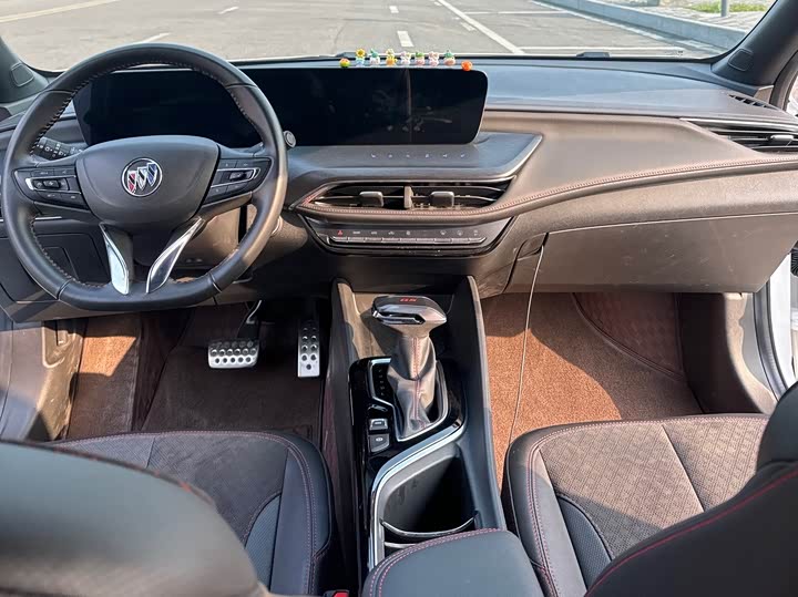 Фото 8 - Buick Verano