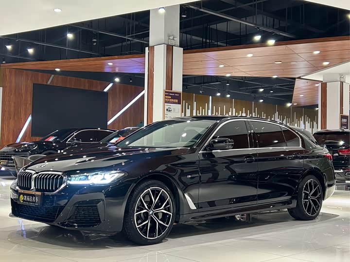 Фото 1 - BMW 5 Series