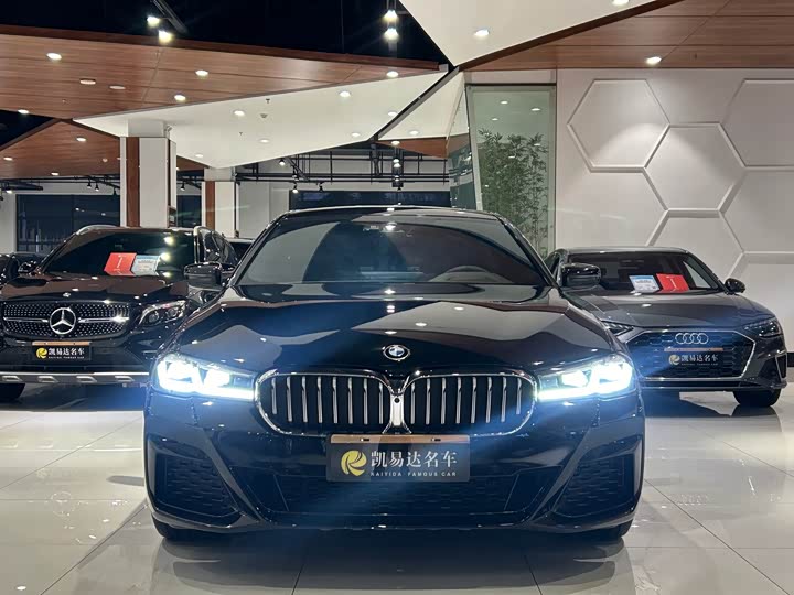 Фото 3 - BMW 5 Series