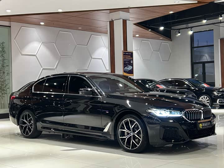 Фото 4 - BMW 5 Series