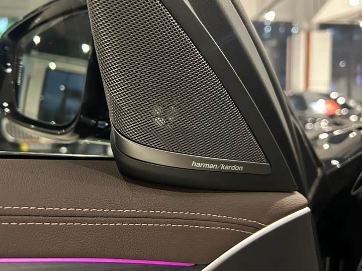 Фото 8 - BMW 5 Series