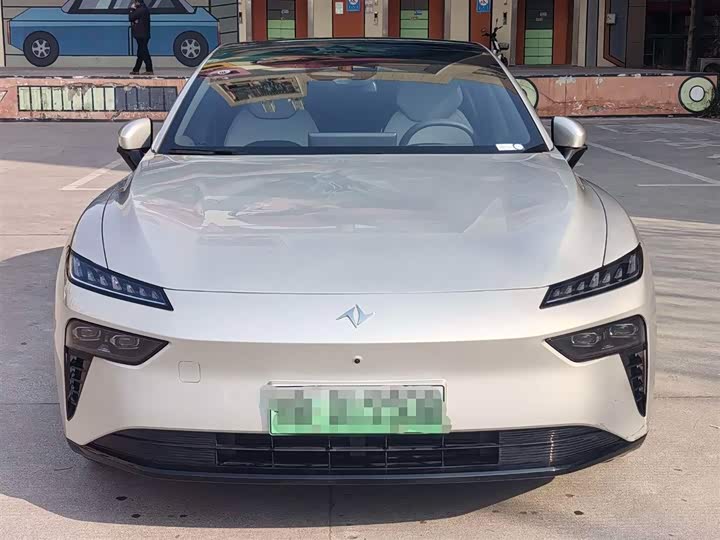 Фото 2 - Dongfeng Yipai eπ 007