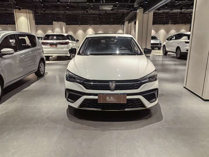Фото 2 - Roewe i5