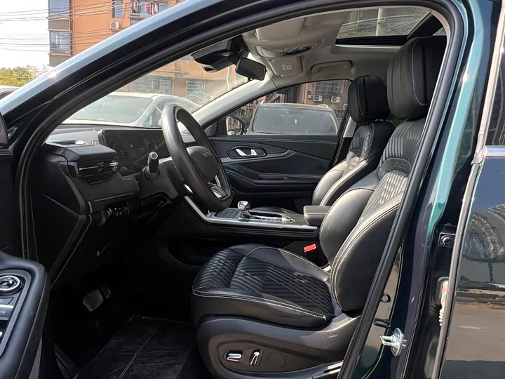 Фото 9 - Exeed TXL