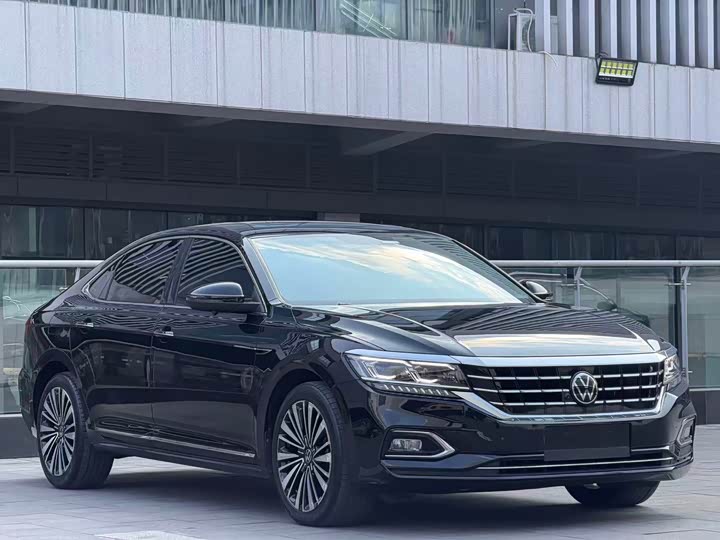 Фото 3 - Volkswagen Passat